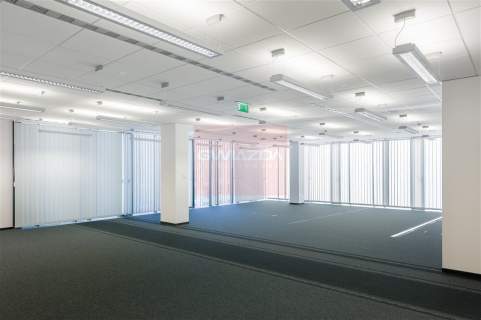 Nieruchomość komercyjna do wynajęcia, 1300 m2, Warszawa
