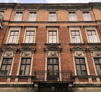 LOKAL 36,62 M2 W DZIELNICY STARE MIASTO - SUTERENA