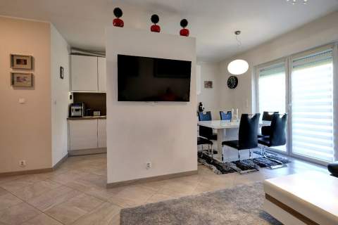 Bezczynszowe, z ogródkiem 150 m2 i garażem 17 m2