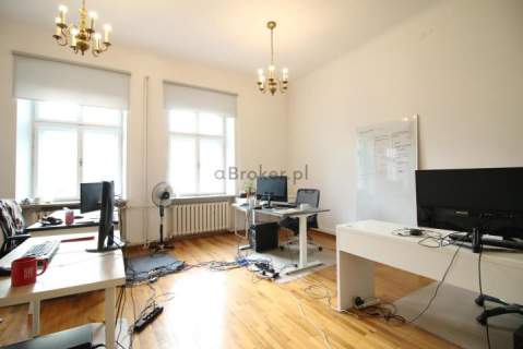 Stare Miasto, ul. Karmelicka 230 m2