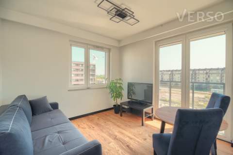 Miedziana, 4 pokoje z osobną kuchnią i balkonem