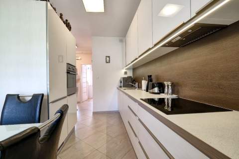 Bezczynszowe, z ogródkiem 150 m2 i garażem 17 m2