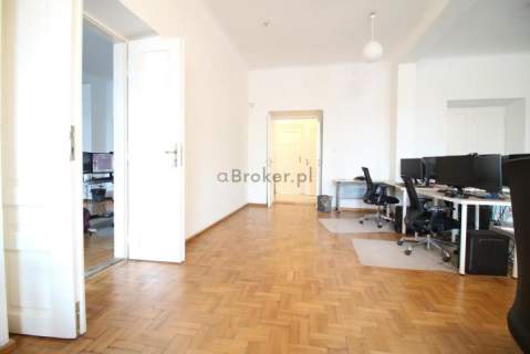 Stare Miasto, ul. Karmelicka 230 m2