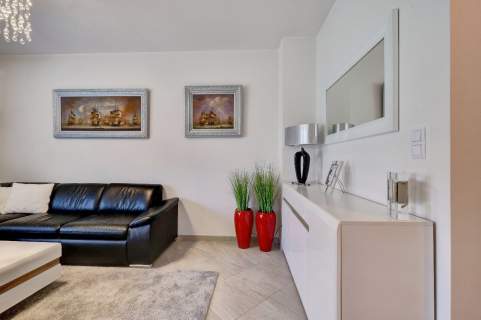 Bezczynszowe, z ogródkiem 150 m2 i garażem 17 m2
