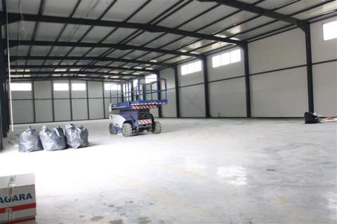 Budynek magazynowy i handlowy, 1360 m2, Koszalin