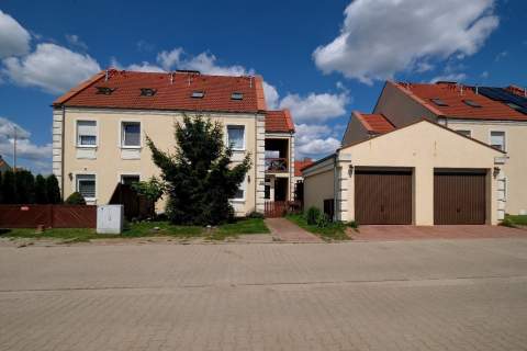 Bezczynszowe, z ogródkiem 150 m2 i garażem 17 m2