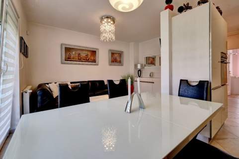 Bezczynszowe, z ogródkiem 150 m2 i garażem 17 m2
