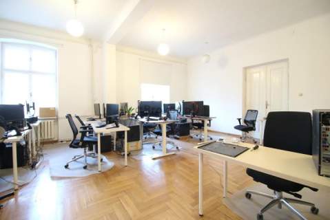 Stare Miasto, ul. Karmelicka 230 m2