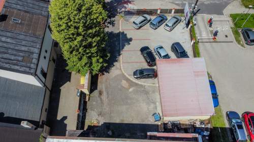 Kamienica w centrum Bielska-Białej z parkingiem