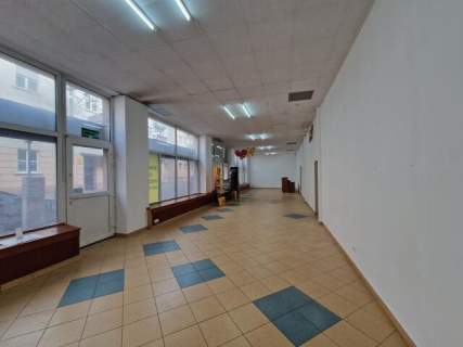 Sprzedam lokal handlowo-usługowy we Włocławku 237m2