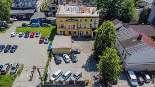 Kamienica w centrum Bielska-Białej z parkingiem
