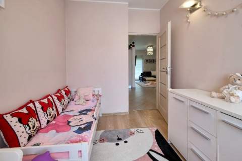 Bezczynszowe, z ogródkiem 150 m2 i garażem 17 m2