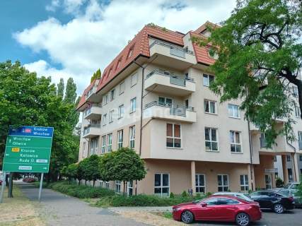 2 miejsca w hali garażowej- lokal na Parterze