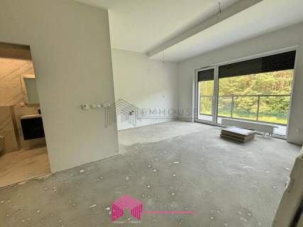 Przestronny apartament z dużym tarasem
