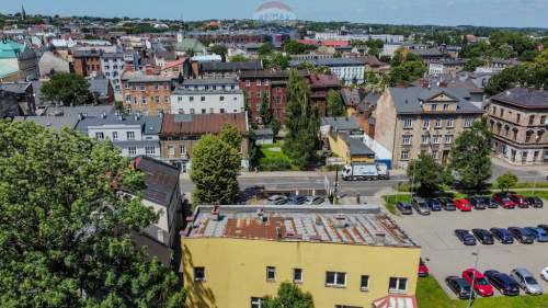 Kamienica w centrum Bielska-Białej z parkingiem