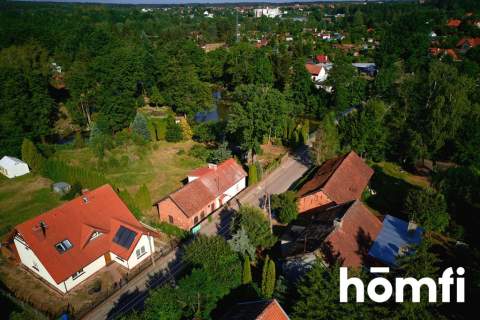 Dom na niezwykłej działce nad rzeką Wadąg