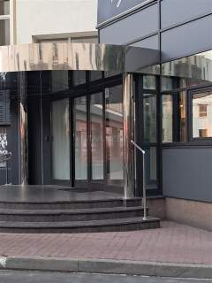 Nieruchomość komercyjna do wynajęcia, 327 m2, Warszawa
