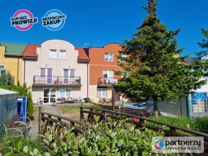 DOM Z 4 NIEZALEŻNYMI APARTAMENTAMI