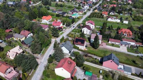 Przestronny dom w zielonej okolicy, Ul. Zalesie
