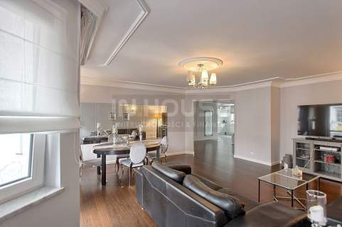 Luksusowy Apartament na Starówce z Garażem