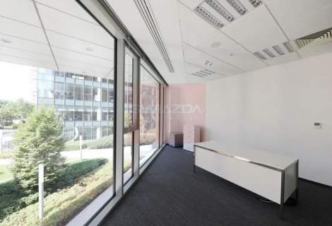 Nieruchomość komercyjna do wynajęcia, 387 m2, Warszawa