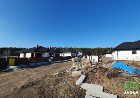Murowaniec działka 880m2 -wylane fundamenty