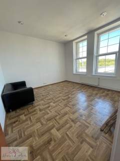 Nieruchomość komercyjna do wynajęcia, 132 m2, Łódź