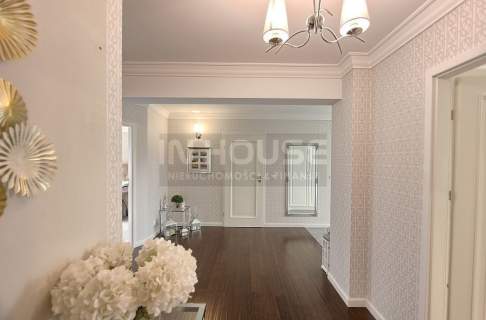 Luksusowy Apartament na Starówce z Garażem