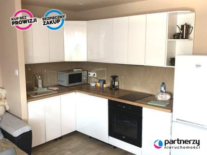 DOM Z 4 NIEZALEŻNYMI APARTAMENTAMI