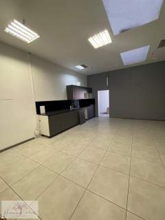 Nieruchomość komercyjna do wynajęcia, 70,38 m2, Łódź