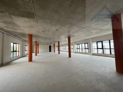 Do wynajęcia lokal 500m2 PRAGA POŁUDNIE