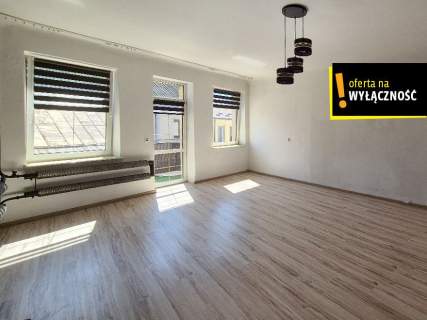 Kamienica 130m2 w Starachowicach przy rynku