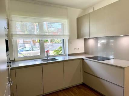 LUKSUSOWY DOM NAD MORZEM - 4 APARTAMENTY NIEZALEZNE