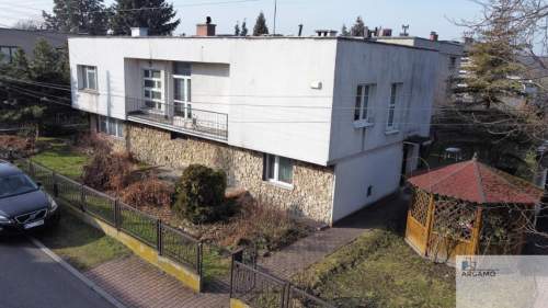 Pszczelnik w pobliżu Pola Golfowego