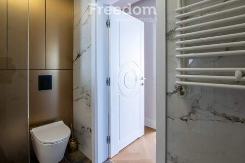 4-pokojowy apartament z dużym balkonem Michałów.