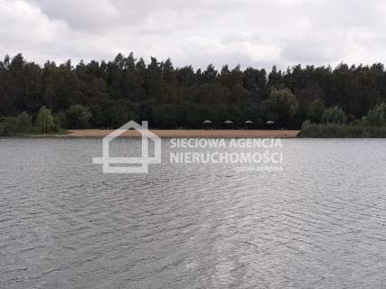 Działka inwestycyjna z linią brzegową Nowa Chełmża