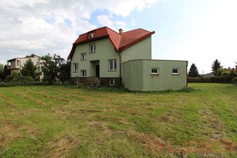Dom wolnostojący - pod działalność handlowa