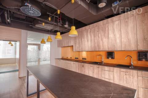 Open space, gabinety, sale konf. Leed Platinum