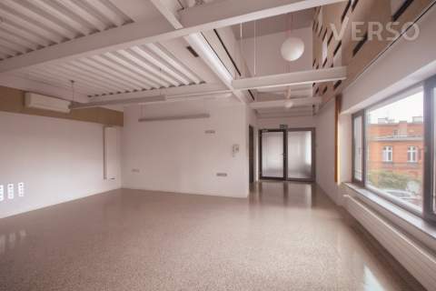 Designerskie biuro open space. 2 miejsca parking.
