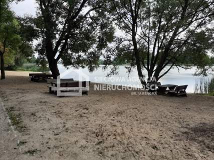 Działka inwestycyjna z linią brzegową Nowa Chełmża