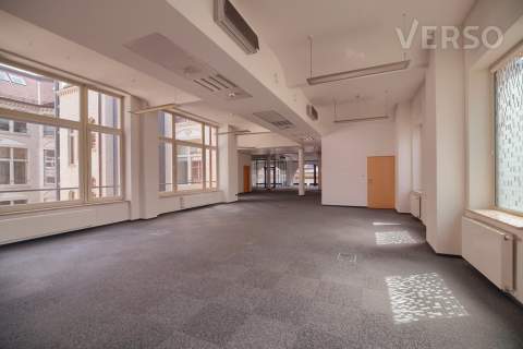 Open space, gabinet, sala konf. Piękna kamienica