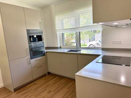 LUKSUSOWY DOM NAD MORZEM - 4 APARTAMENTY NIEZALEZNE