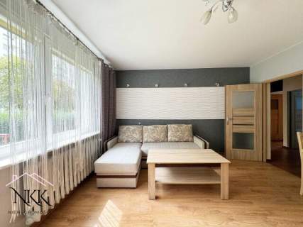 Zadbane mieszkanie na parterze trzypokojowe