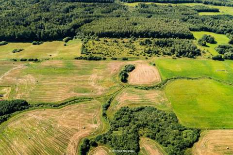 Działka budowlana z plażą nad jeziorem Narie