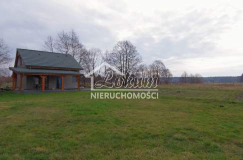 Domek całoroczny nad morzem - mała posiadłość .