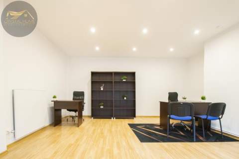 Biuro 48m2, parking / gotowe do wprowadzenia