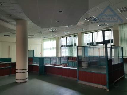 Ursynów oferujemy do wynajęcia biuro 1800 m2