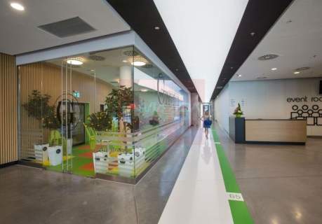 Nieruchomość komercyjna do wynajęcia, 690 m2, Warszawa