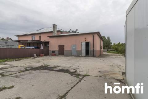Obiekt z wyposażeniem lub bez i dodatkowym placem