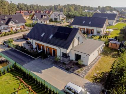 Na sprzedaż piękny bliźniak prawa strona w Kiełpinie Kaszuby